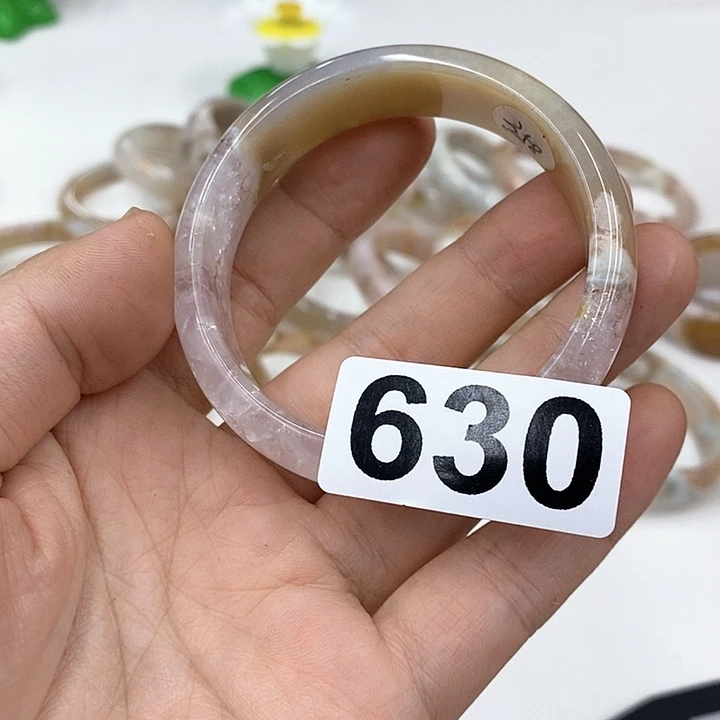 玛瑙/玉髓手镯未镶嵌小*柚630