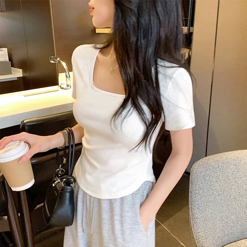 方领短袖T恤女夏季纯色休闲百搭正肩修身设计感弧形下摆短款上衣