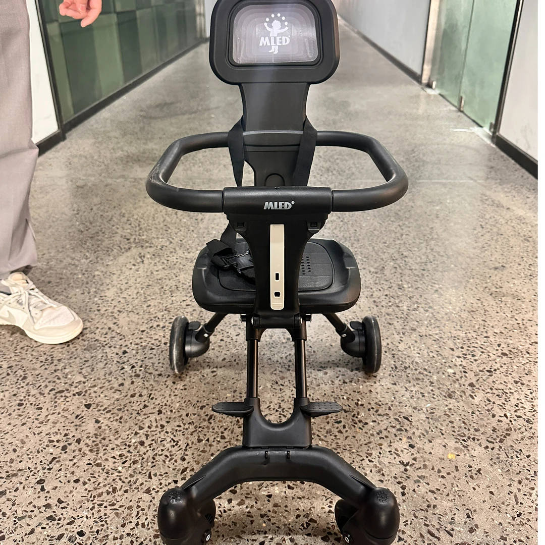 14mlt儿童遛娃车（样品9成新，无售后）