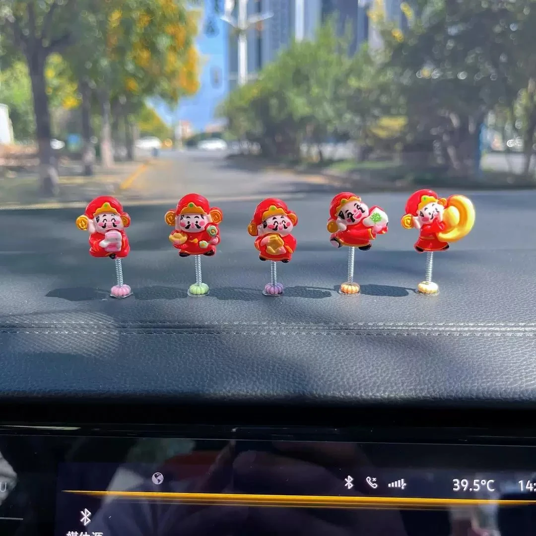 导航屏摆件萌趣摇头可爱小财神摆件汽车装饰汽车内饰装饰品