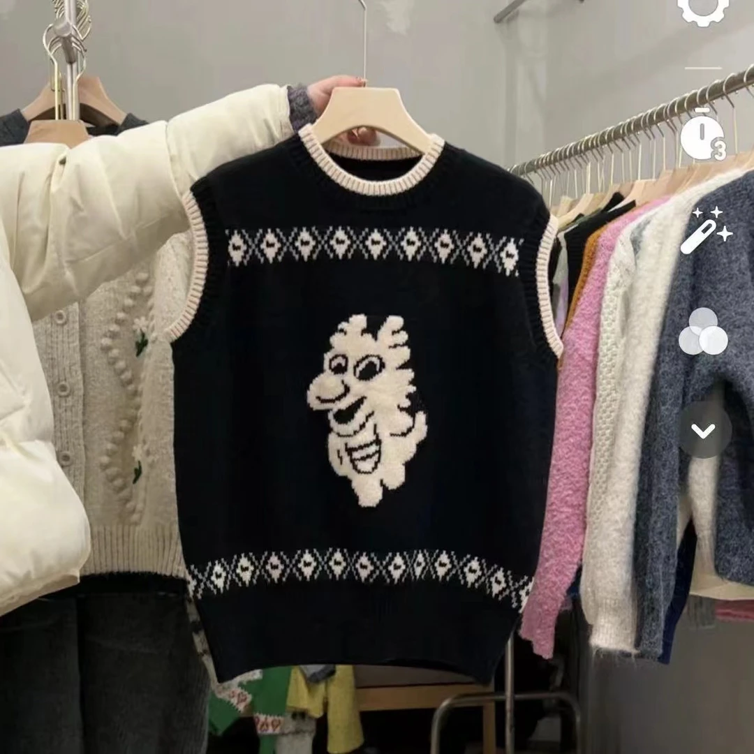 M3329 小胖龙龙 针织圆领马甲背心女