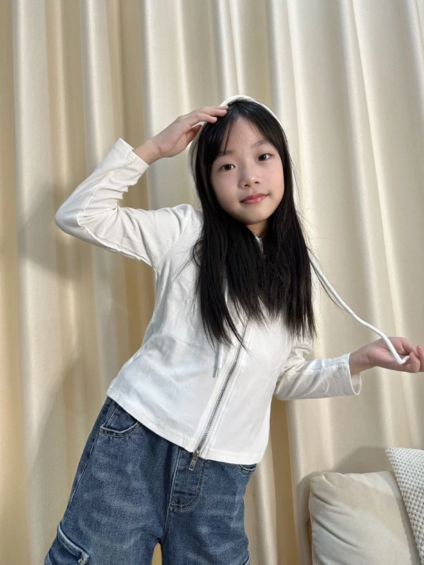 「小鱼YoYo」2025新款针织开衫长袖休闲百搭薄款带拉链女童装