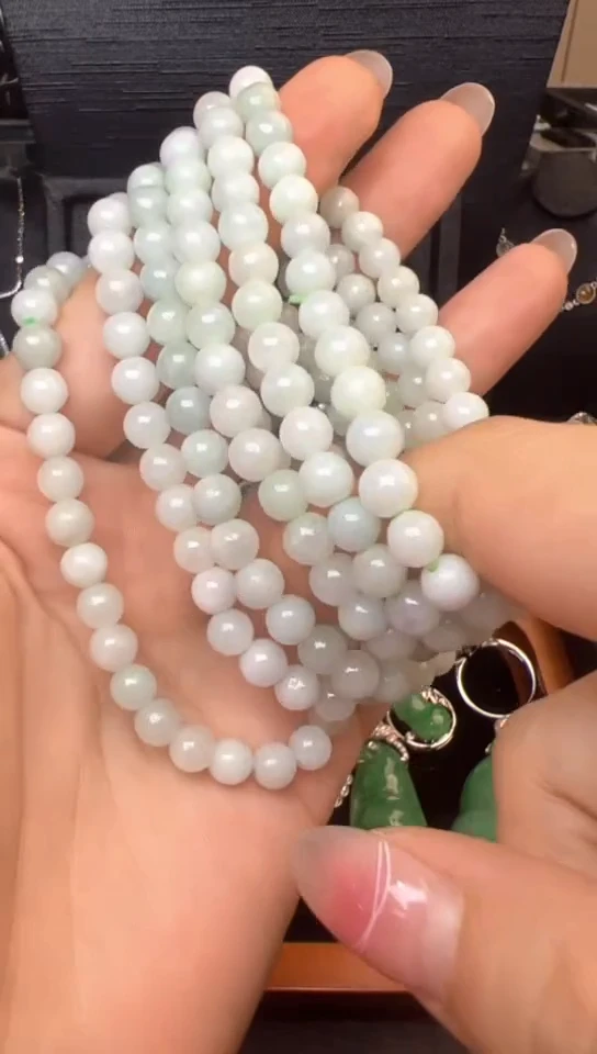 【闪购商品】翡翠手串未镶嵌玉珠手串多样性发其一