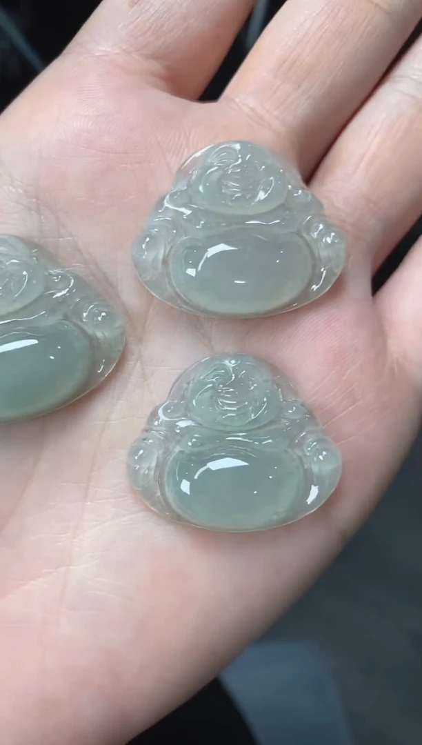 【闪购商品】翡翠吊坠(不含链)未镶嵌翡翠佛公一件多样性发货