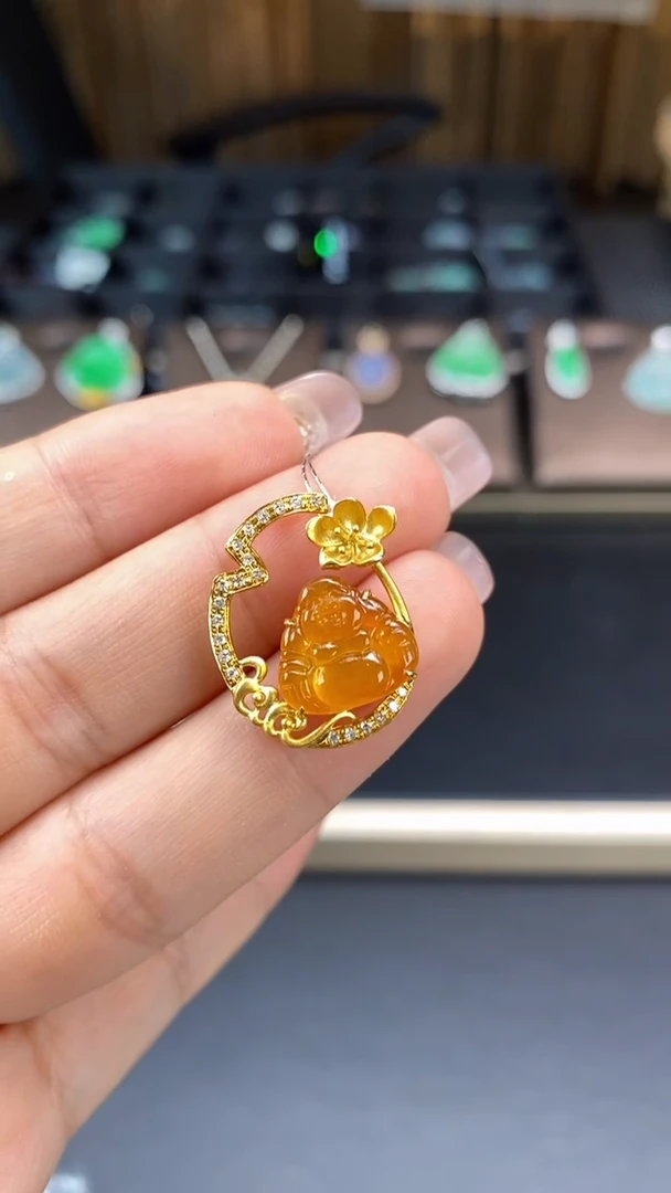 【闪购商品】翡翠吊坠(不含链)18K金镶嵌翡翠包镶葫芦