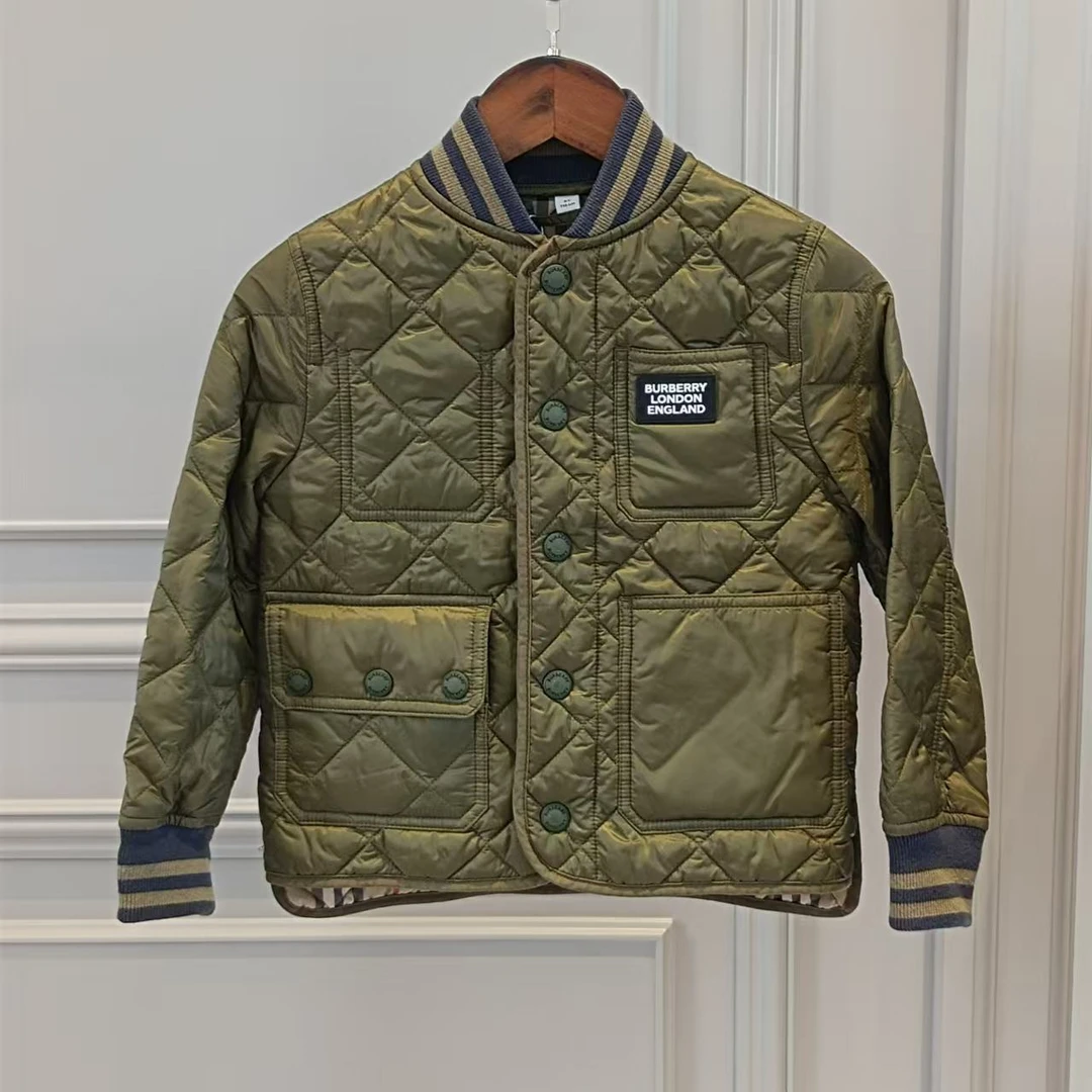 Burberry外套/6Y 116cm 120/60 /95新/NBY11186