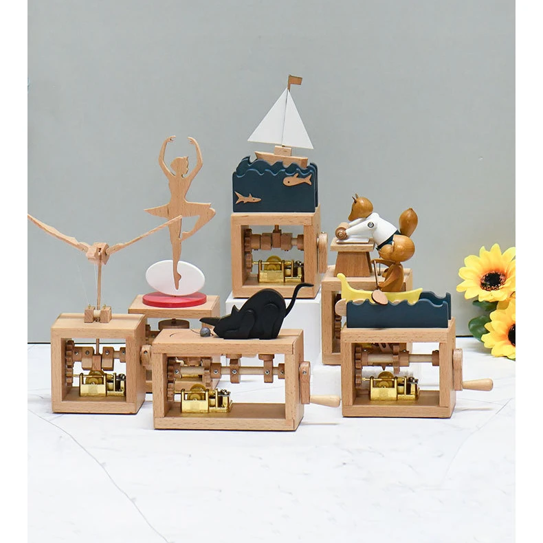 跨境现货创意新品狐狸擀面猩猩小动物芭蕾舞木质手摇八音盒小摆件