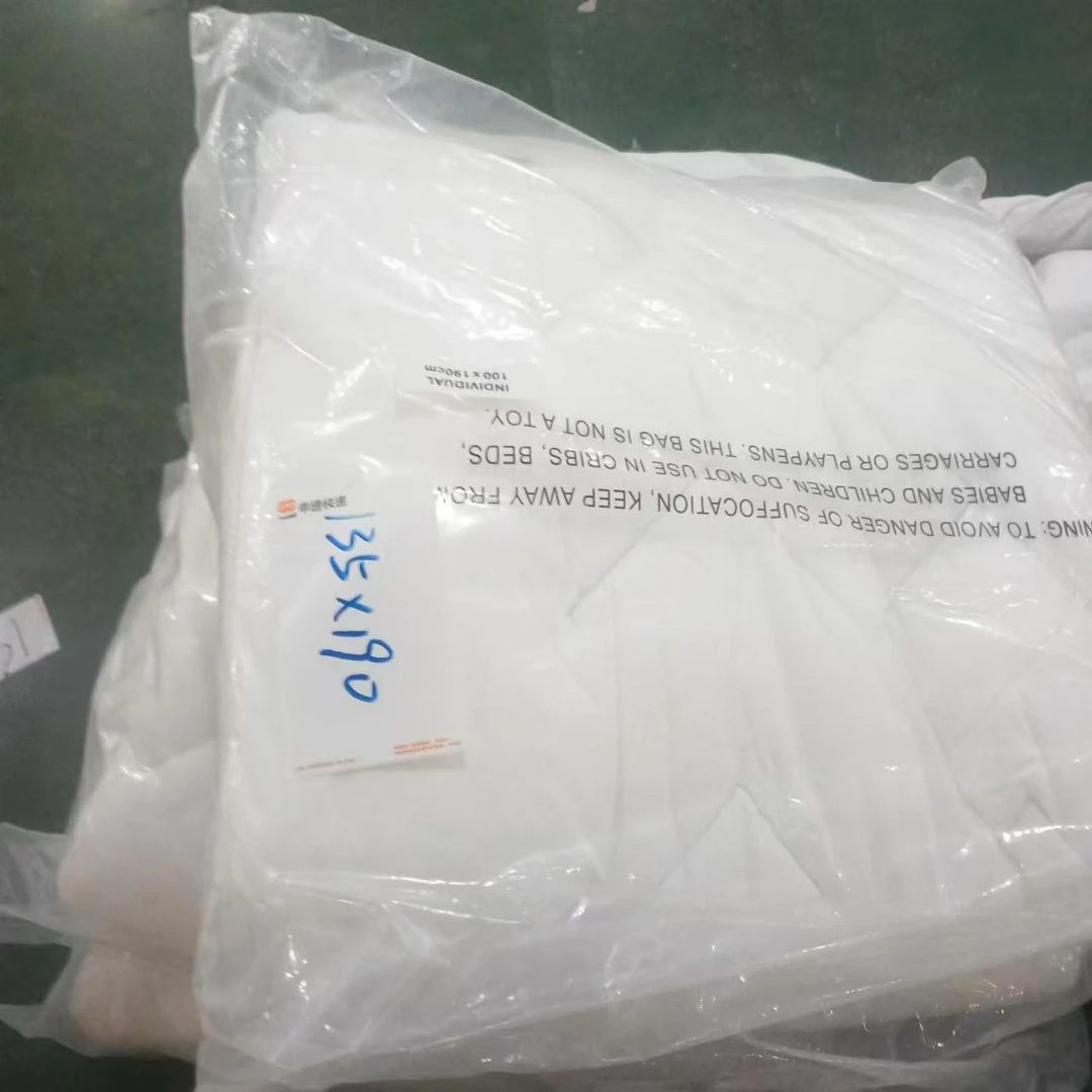 G4白色外贸厚床笠款床垫135*190