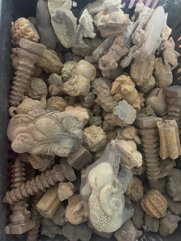 国标各种红木瑕疵残缺半成品库存处理介意勿拍各种杂木清理