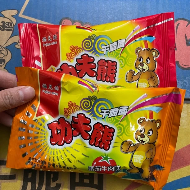 功夫熊干脆面干吃小时候怀旧零食几毛钱8090回忆学校小卖部干吃面
