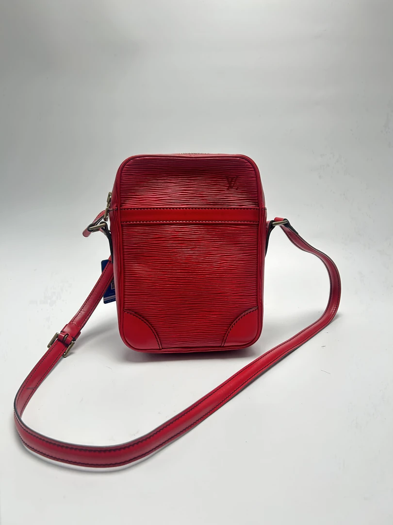 95新 LouisVuitton/路易威登 水波纹竖版相机包小号