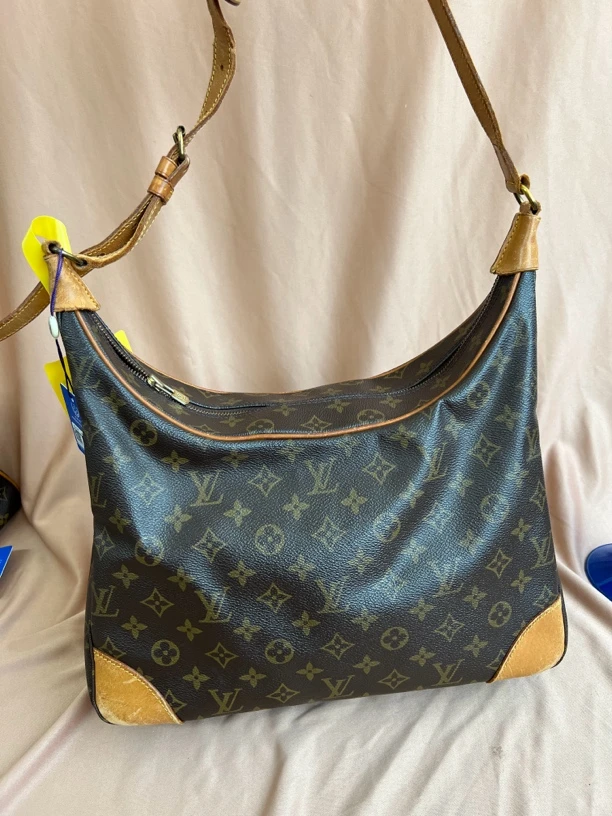 90新 LouisVuitton/路易威登 老花大号牛角包