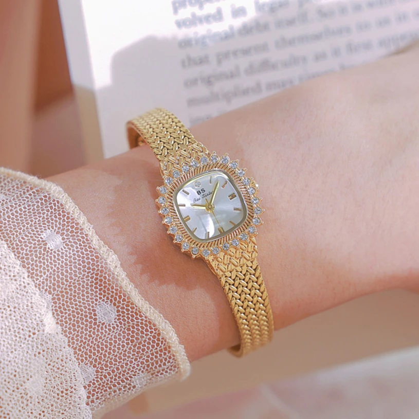 高颜值手表女款ins气质轻奢女士手表防水女表精致镶钻方形腕表女