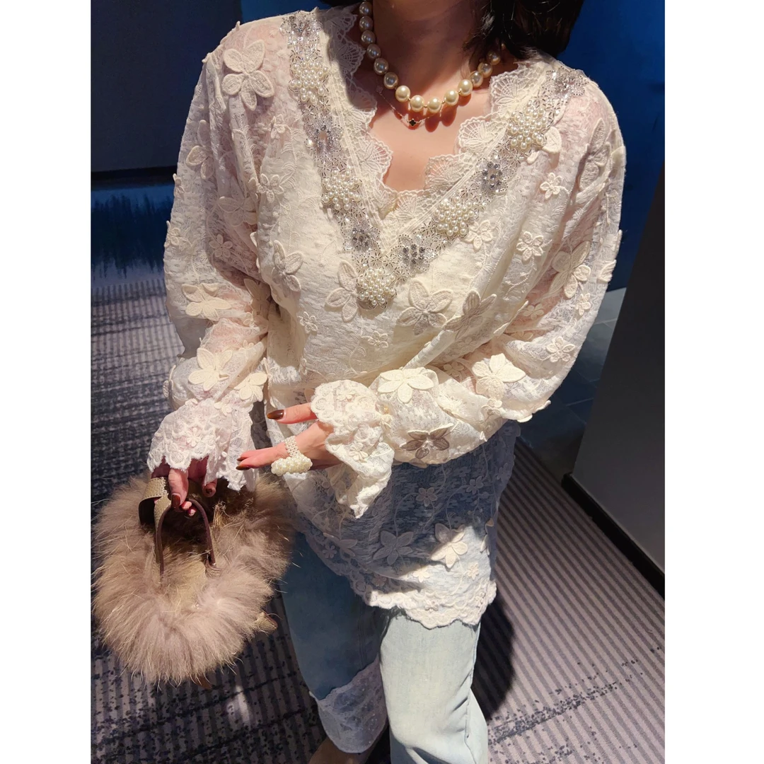 设计感侧开叉中长款打底衫冬新款重工钉珠立体花朵镂空蕾丝大版衫