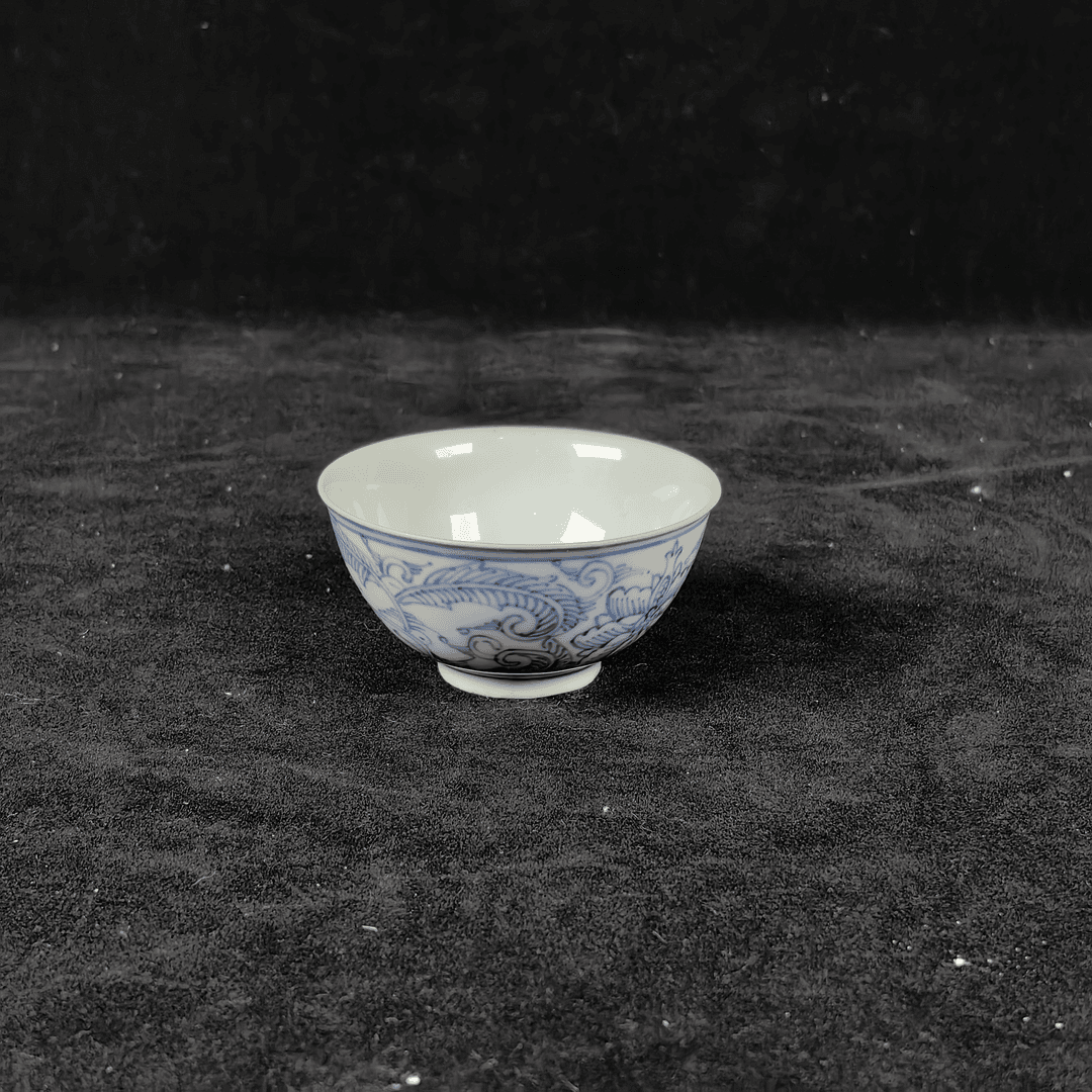 清代花卉纹杯