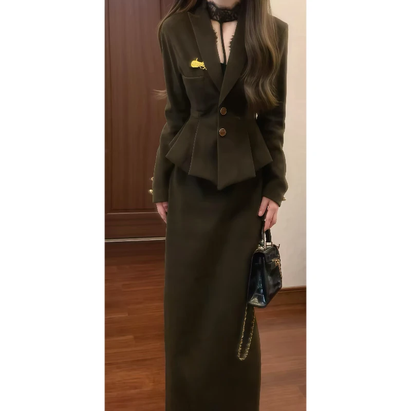 现货 【德巧女郎】巧克力色掐腰夹棉毛呢外套&半身裙套装裙89324