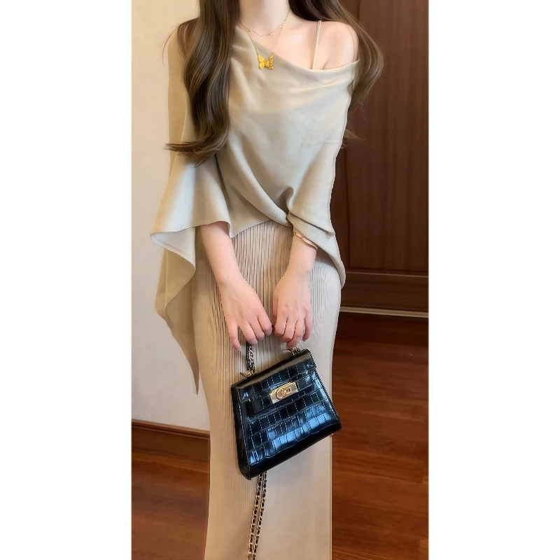 秋季温柔风针织吊带连衣裙&不规则斗篷披肩洋气显瘦套装裙89092