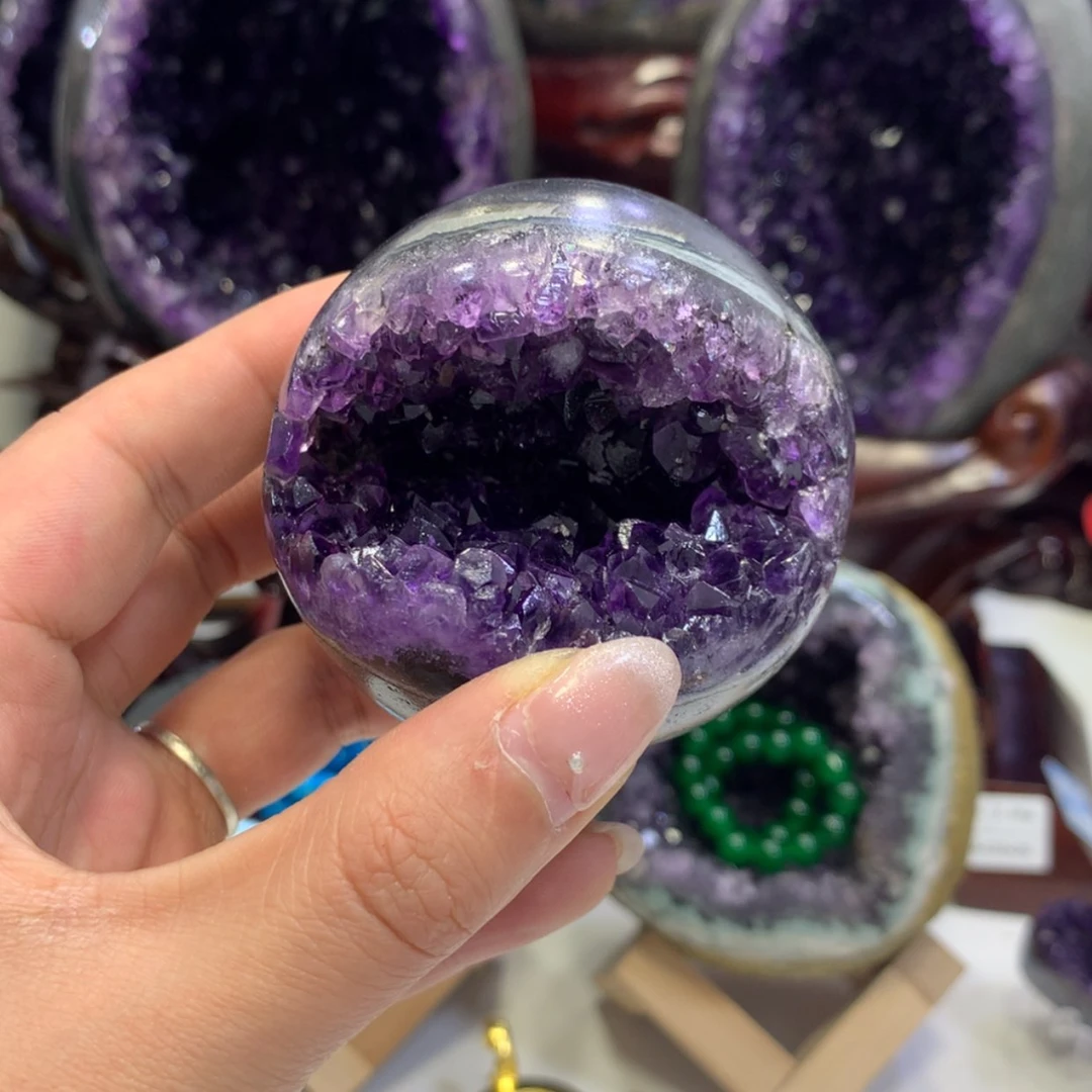 【闪购商品】紫晶摆件未镶嵌一***糖