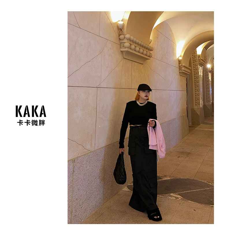 【KAKA】圆领修身纯色短款T恤衫秋季新款百搭显瘦黑色休闲上衣