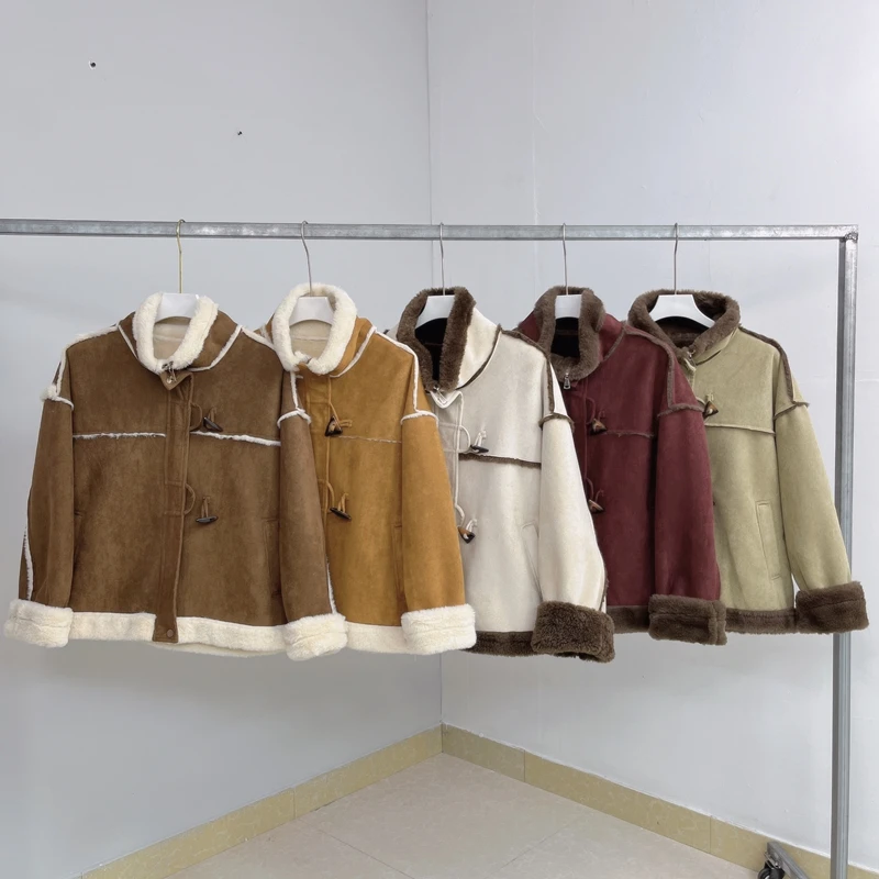 330女士冬季新款加毛加厚外套 休闲百搭时尚韩版皮毛一体加绒上衣