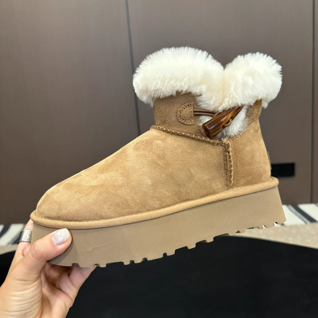 桑坡雪地靴女厚底牛角扣加绒加厚保暖防寒增高牛角扣雪地靴