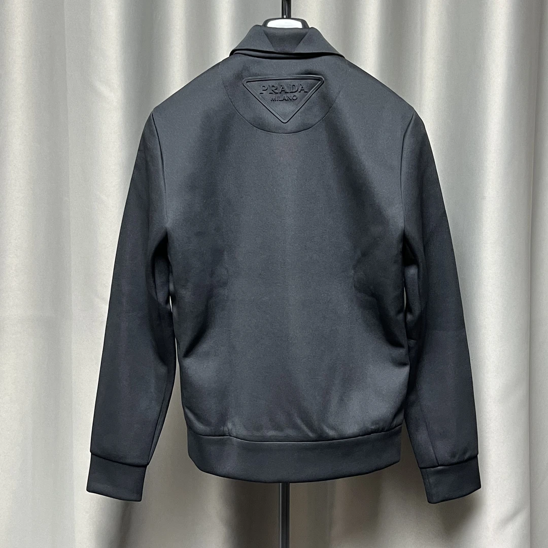 未使用 Prada/普拉达 男士外套/P15700