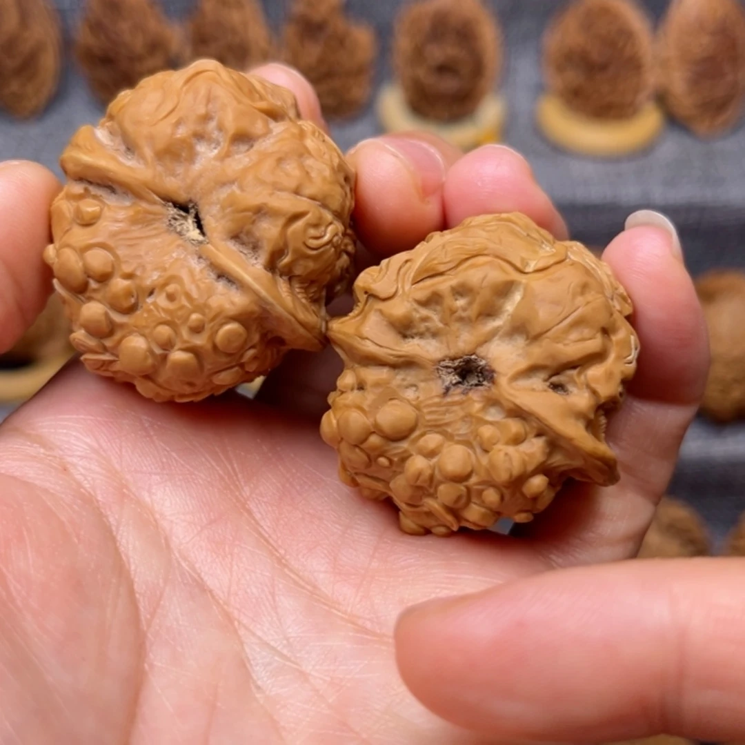 【闪购商品】文玩核桃吊坠金蟾128