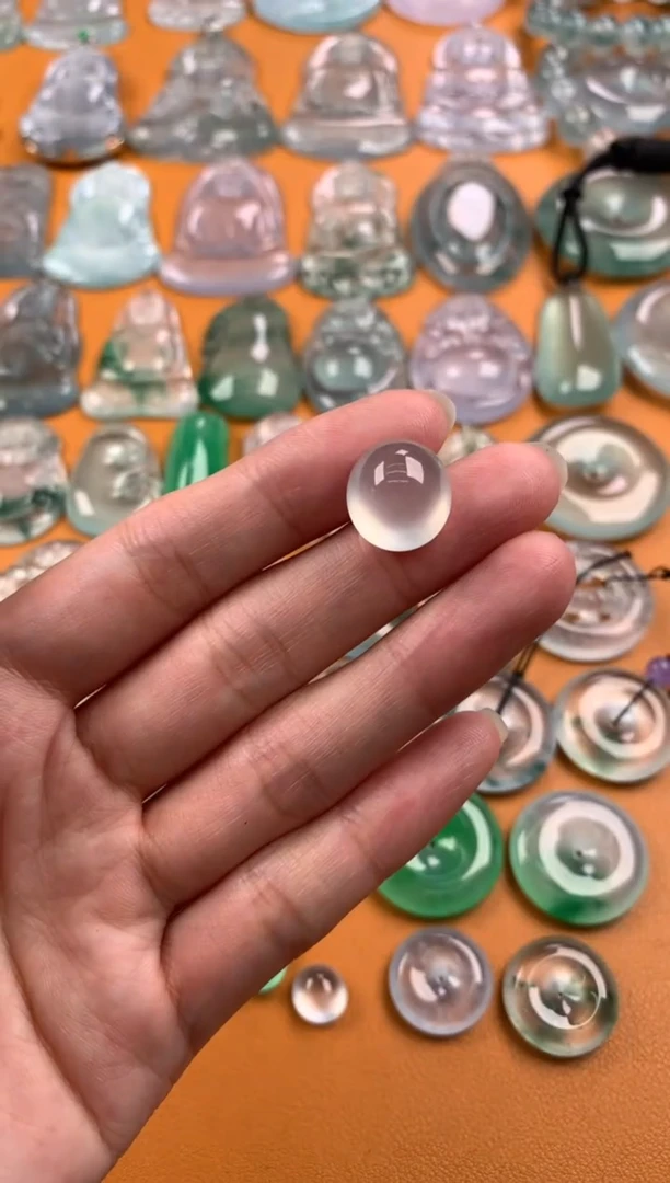 【闪购商品】翡翠颈饰未镶嵌13.9-12.9-8.4