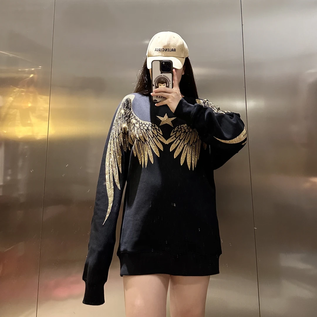 潮牌轻奢卫衣情侣同款圆领秋冬新款翅膀印花休闲宽松烫钻上衣