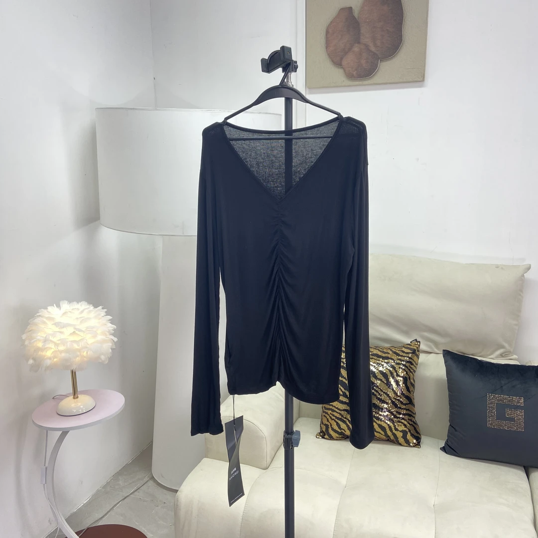 【庄喜儿Original】黑色长袖V领百搭修身打底衫ZXE2578