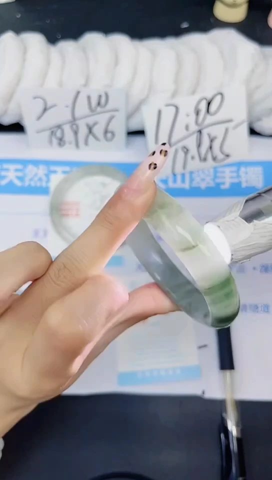 【闪购商品】石英质玉手镯未镶嵌多样性416
