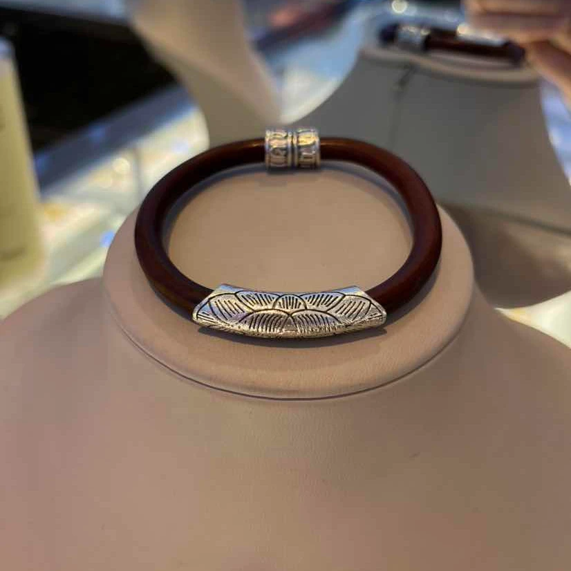 非金属木质手镯  鸡血藤手镯