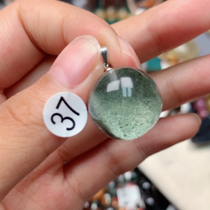 水晶吊坠(不含链)未镶嵌