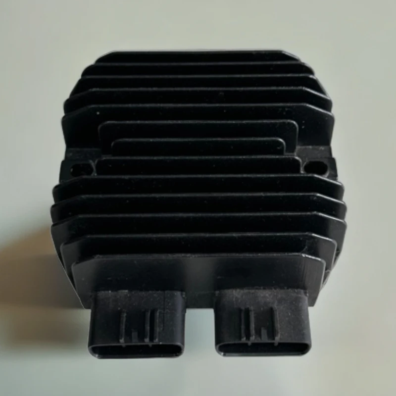 耀隆三轮摩托车空调版调压器