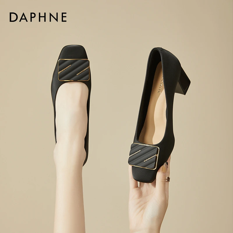 达芙妮冬季单鞋粗跟2025新款粗跟单鞋通勤皮鞋女鞋浅口气质高跟鞋