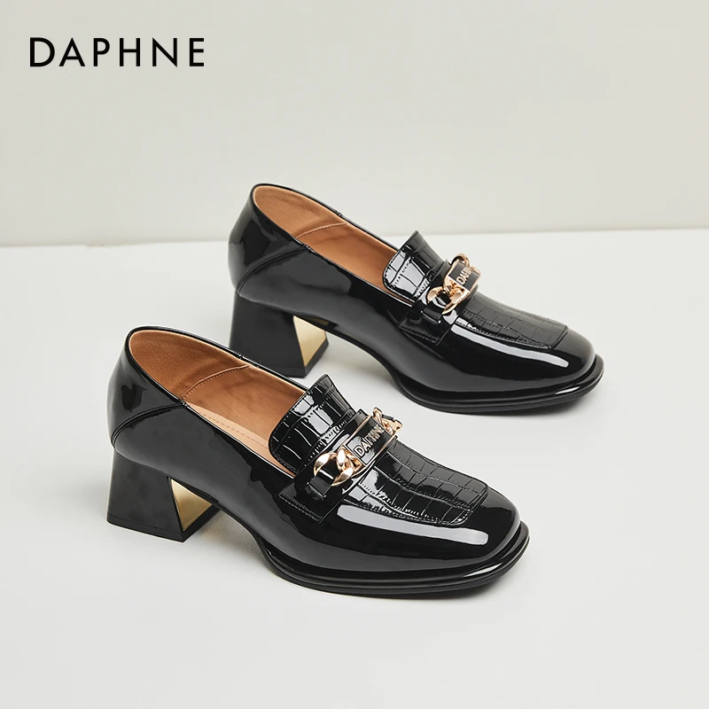 达芙妮中跟小皮鞋女2025年春季女鞋英伦风方头真皮工作高跟鞋单鞋