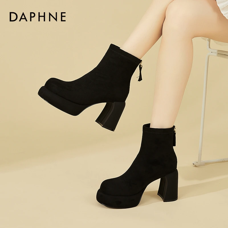 达芙妮雅丹风女鞋2025春季新款百搭圆头粗跟短靴子复古厚底高跟鞋