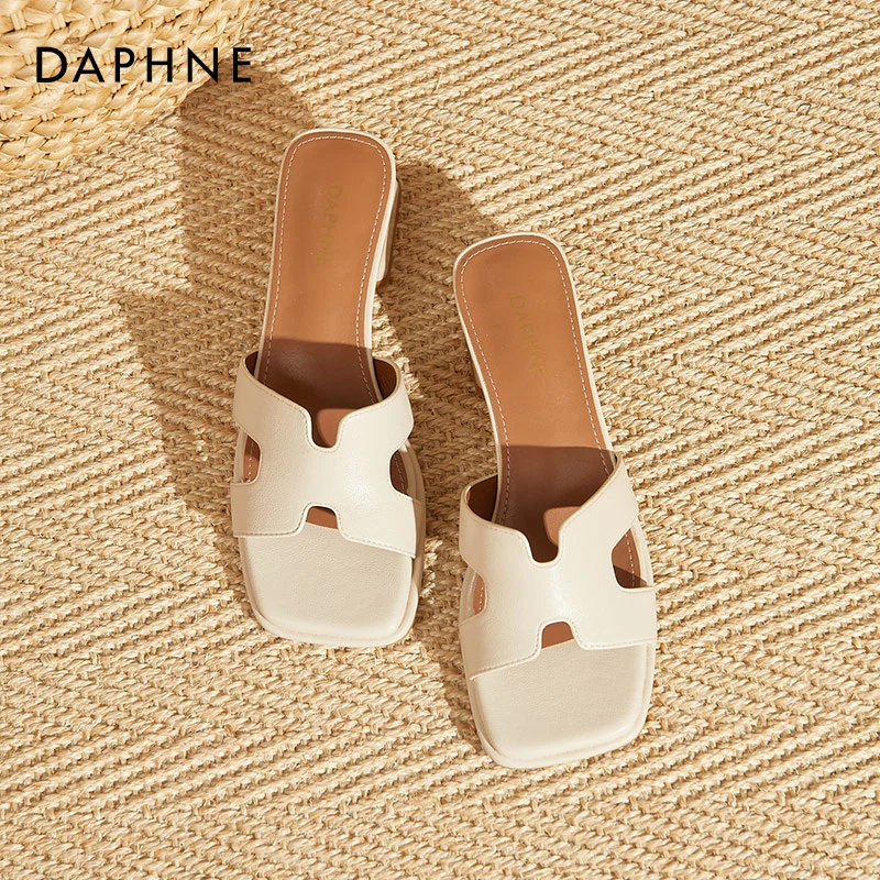 达芙妮法式百搭半拖鞋女夏季外穿2025新款高级感露趾沙滩一字拖鞋