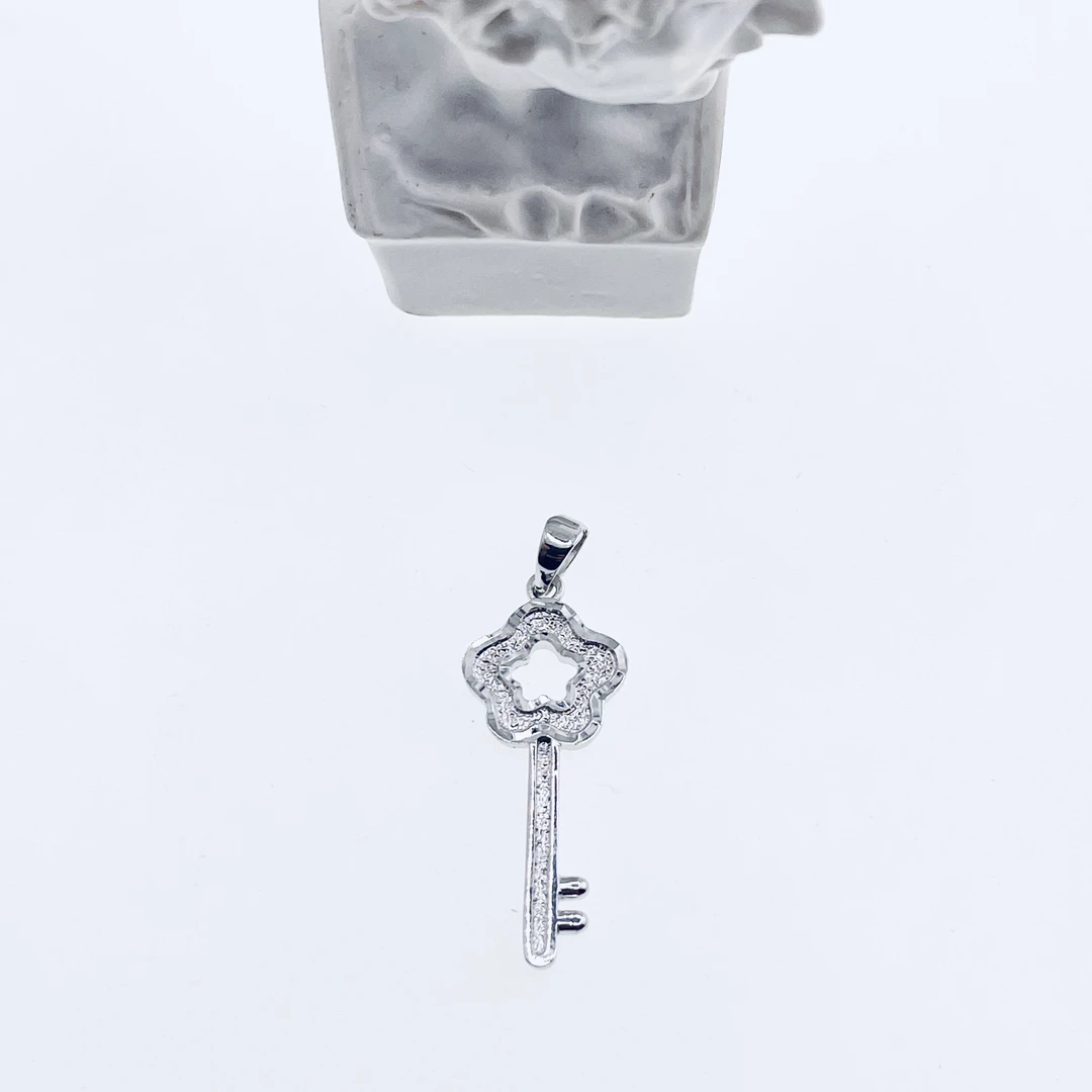 铂金Pt950花形钥匙吊坠