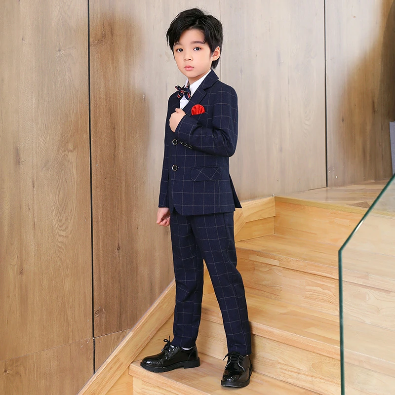儿童小西装套装2022秋冬新款男童西服三件套英伦风主持人花童礼服