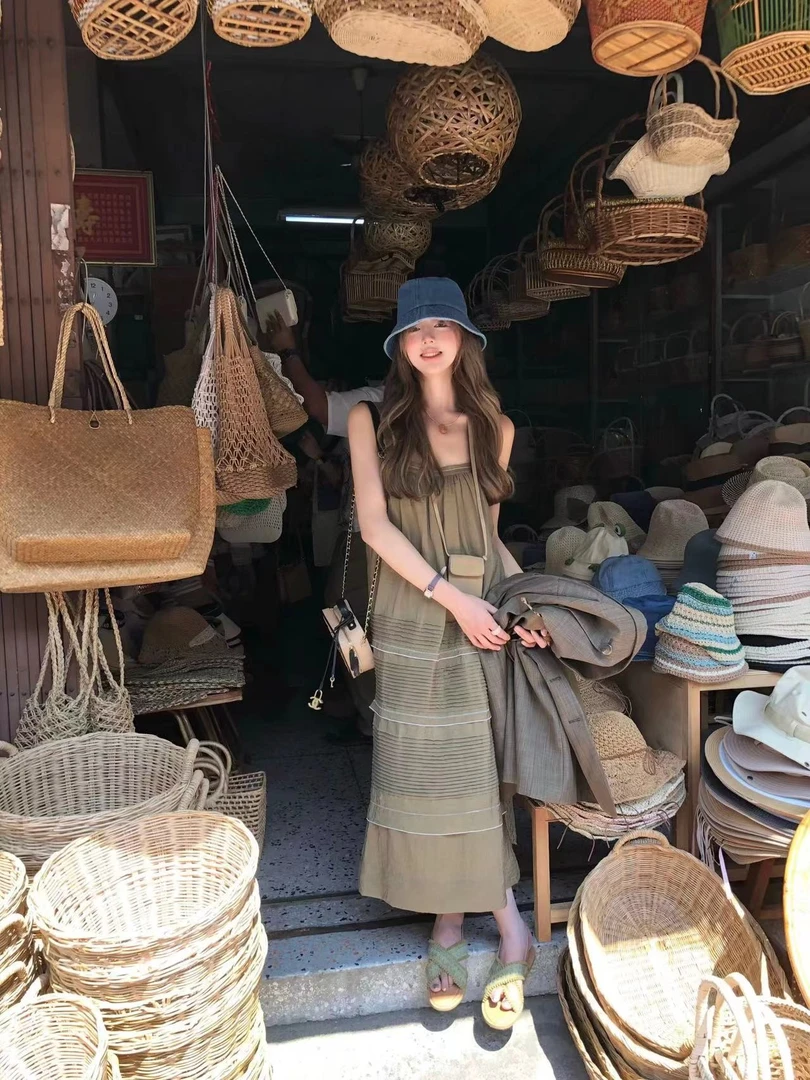 青soolrok 松未韵一  五时姜香 两色直筒吊带连衣裙女显瘦长裙