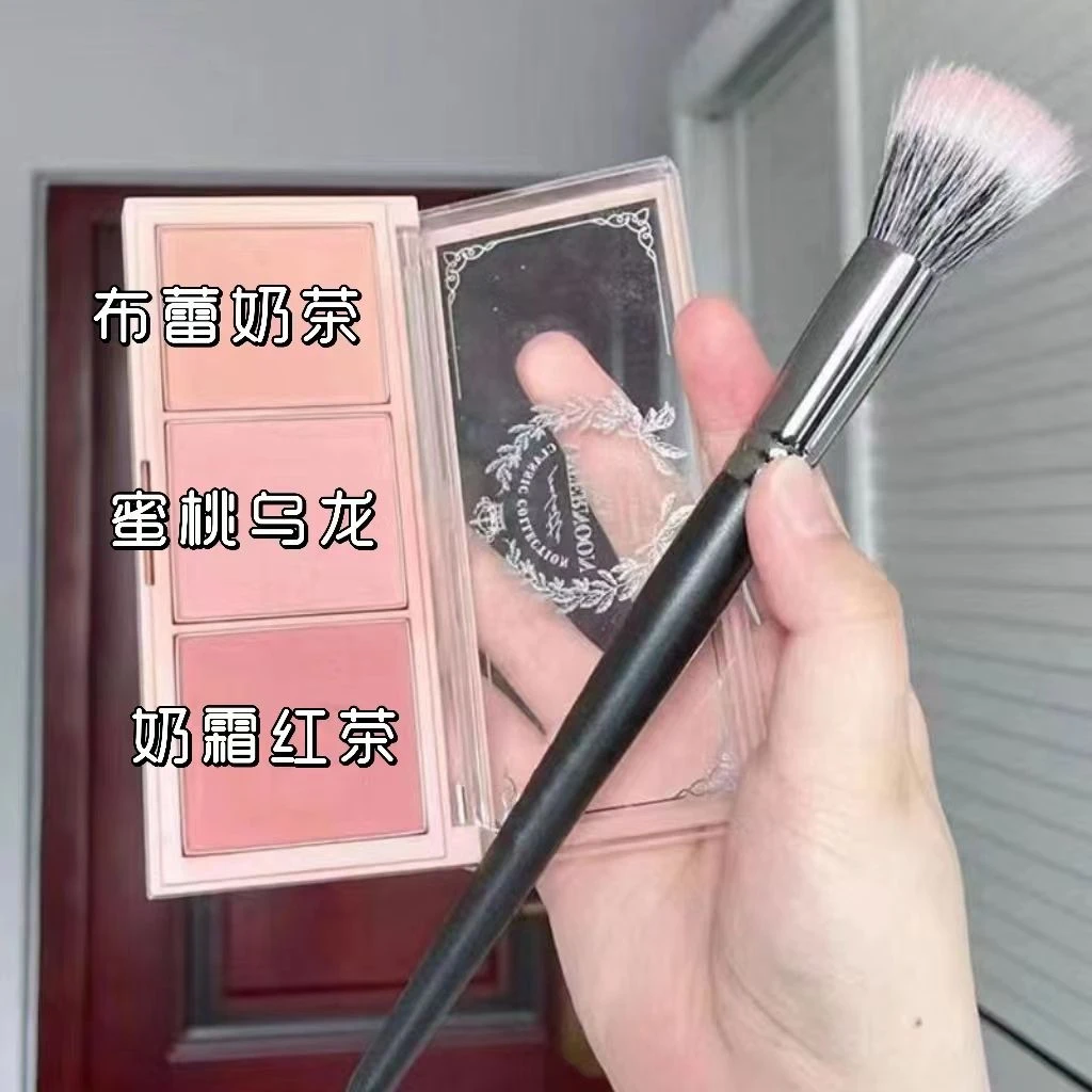 plpl腮红盘不脱妆防水防汗脸部韩系妆容推荐网红爆款学生党平价