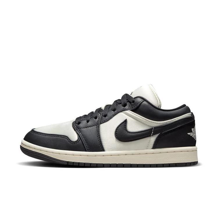 NIKE AJ1 LOW SE 低帮女子运动休闲板鞋 黑白熊猫 FB9893-101