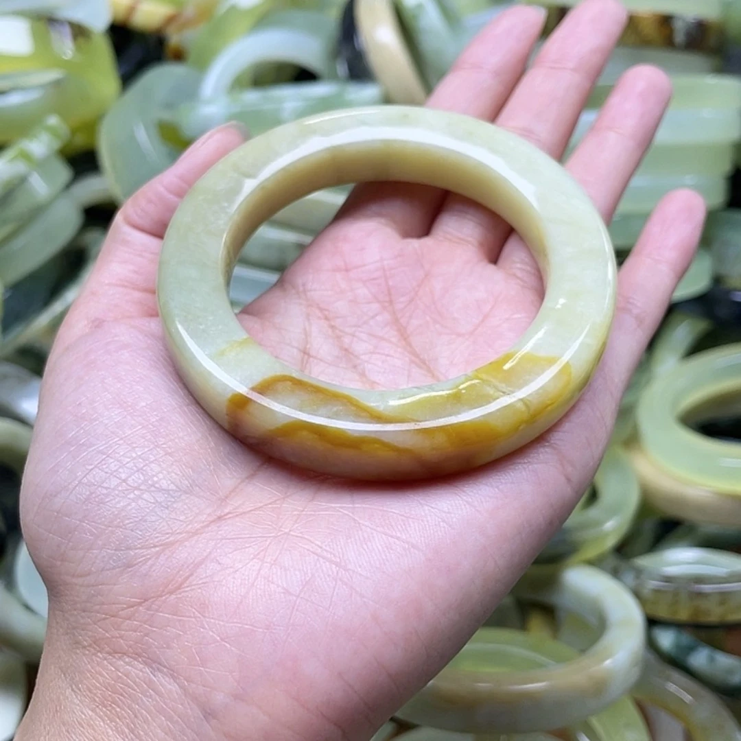 【闪购商品】蛇纹石玉手镯合金嗯*