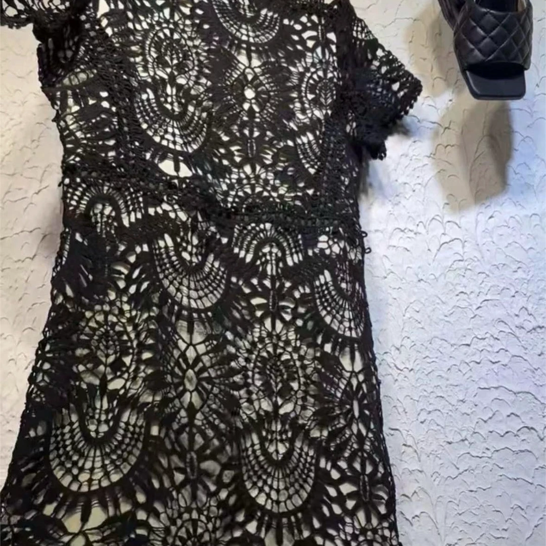 黑色女士休闲连衣裙