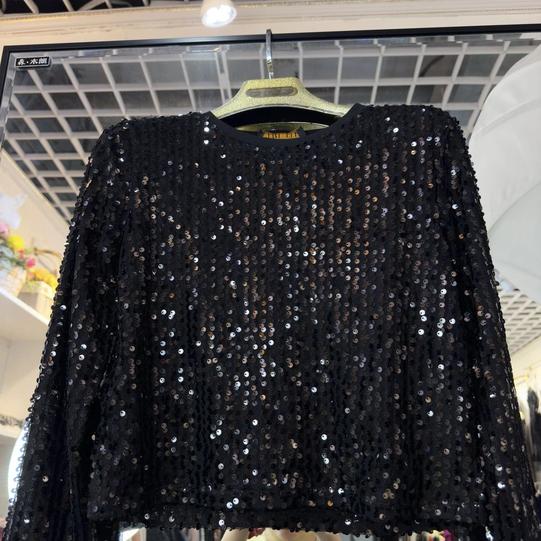 女士百搭款黑色亮片上衣