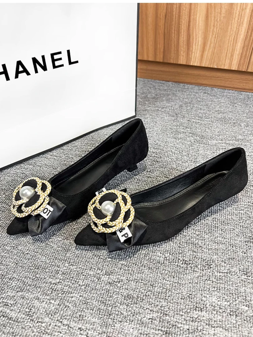 2024新款绒面黑色高跟鞋女细跟珍珠蝴蝶结尖头3公分小跟香风单鞋