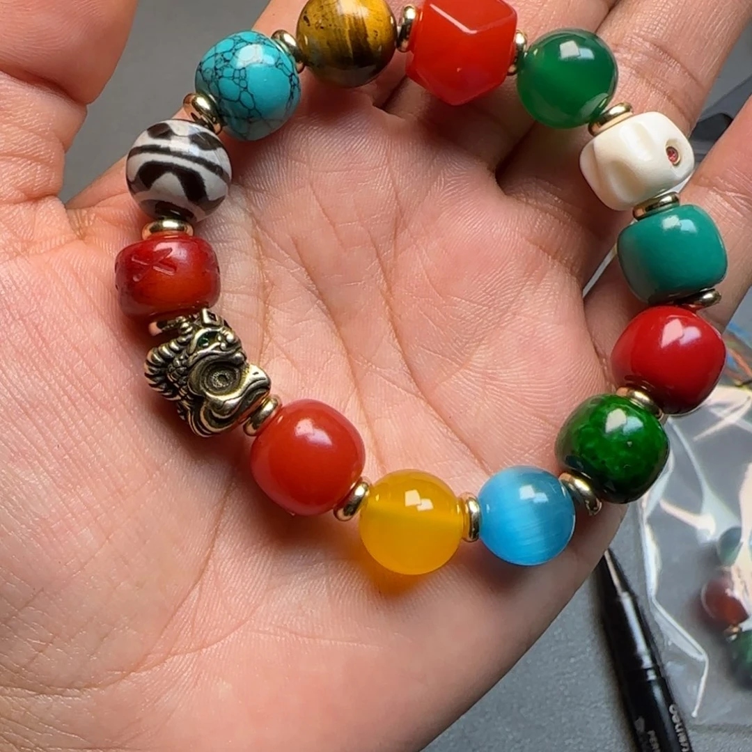 泥塑周*墨藏式风格设计风格