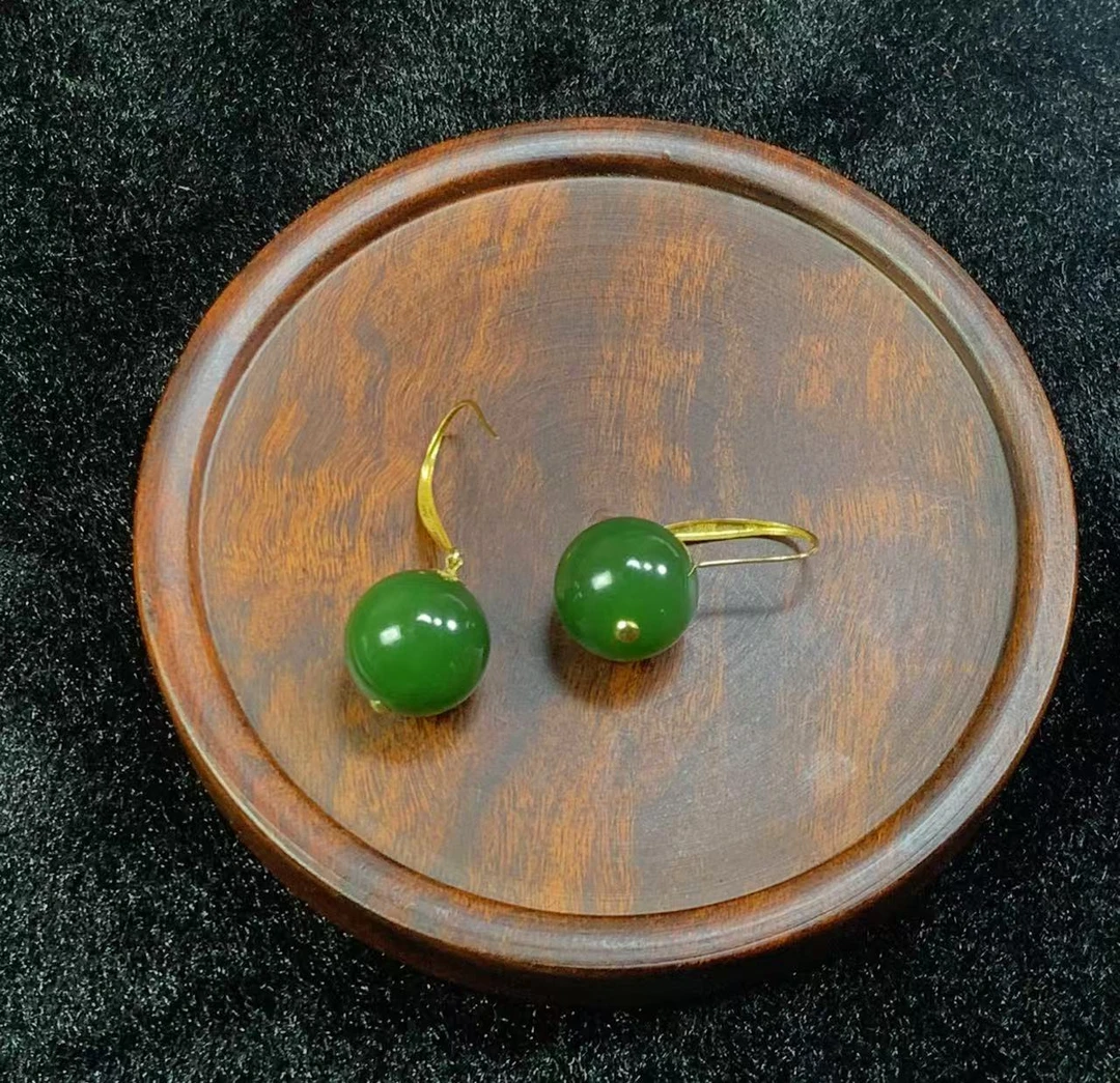 【九哥珠宝EZ02】和田玉碧玉18k正阳绿耳坠 多样性发一件
