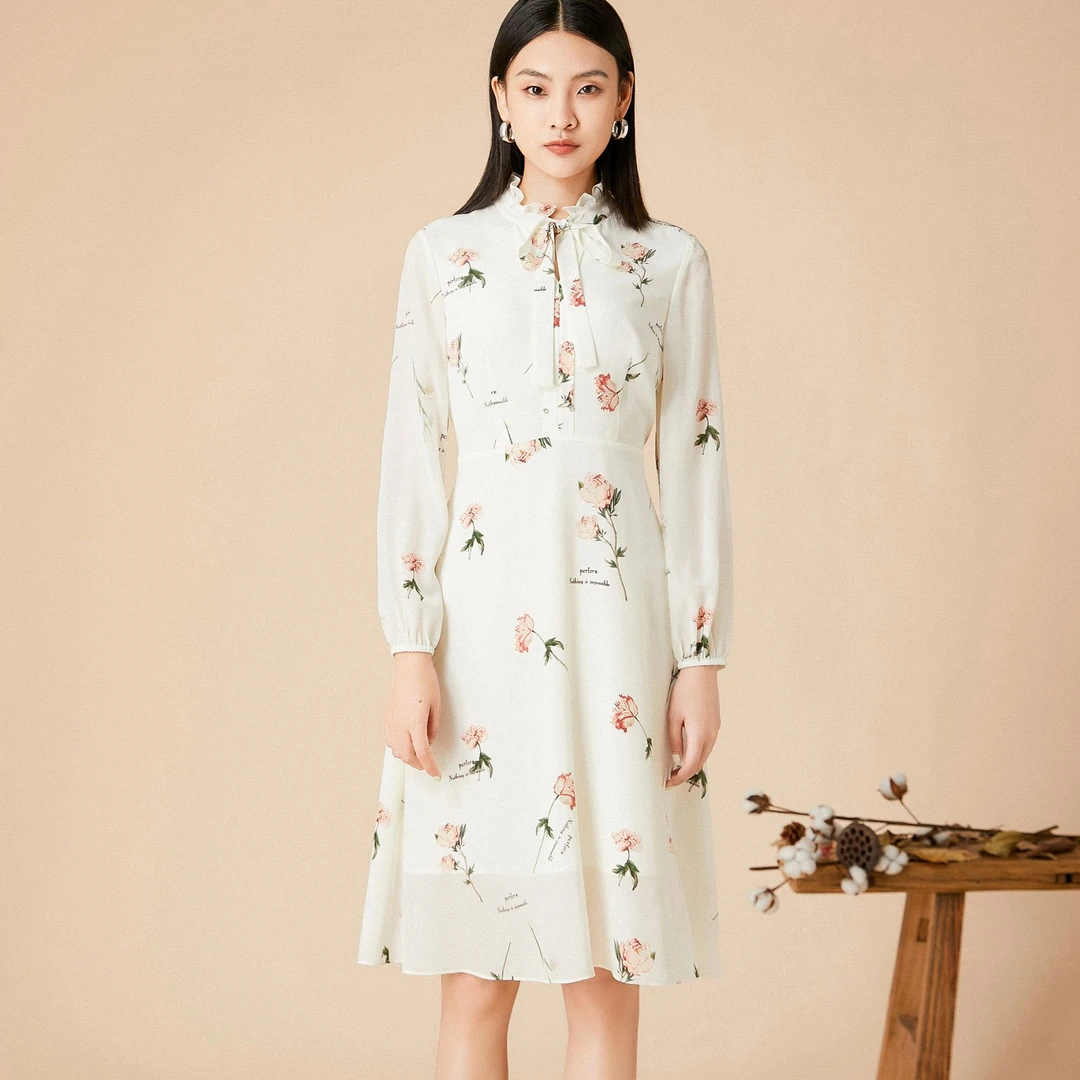 （黎黎粉专属价）L·W/画而诗秋冬花苞领收腰显瘦连衣裙LBA85076S